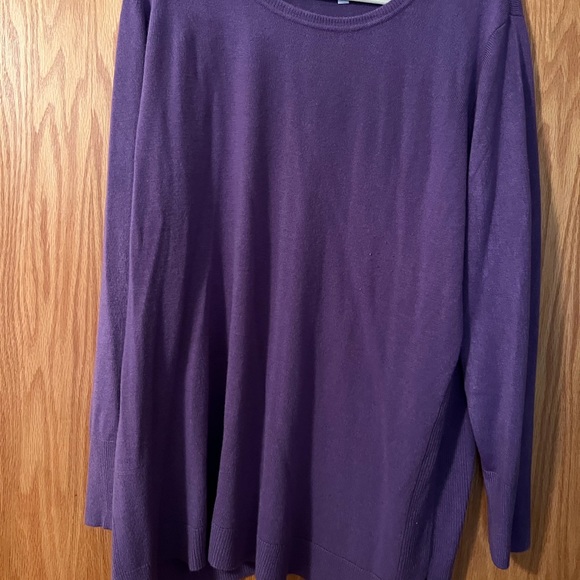 Purple long sleeve sweater - Picture 2 of 2